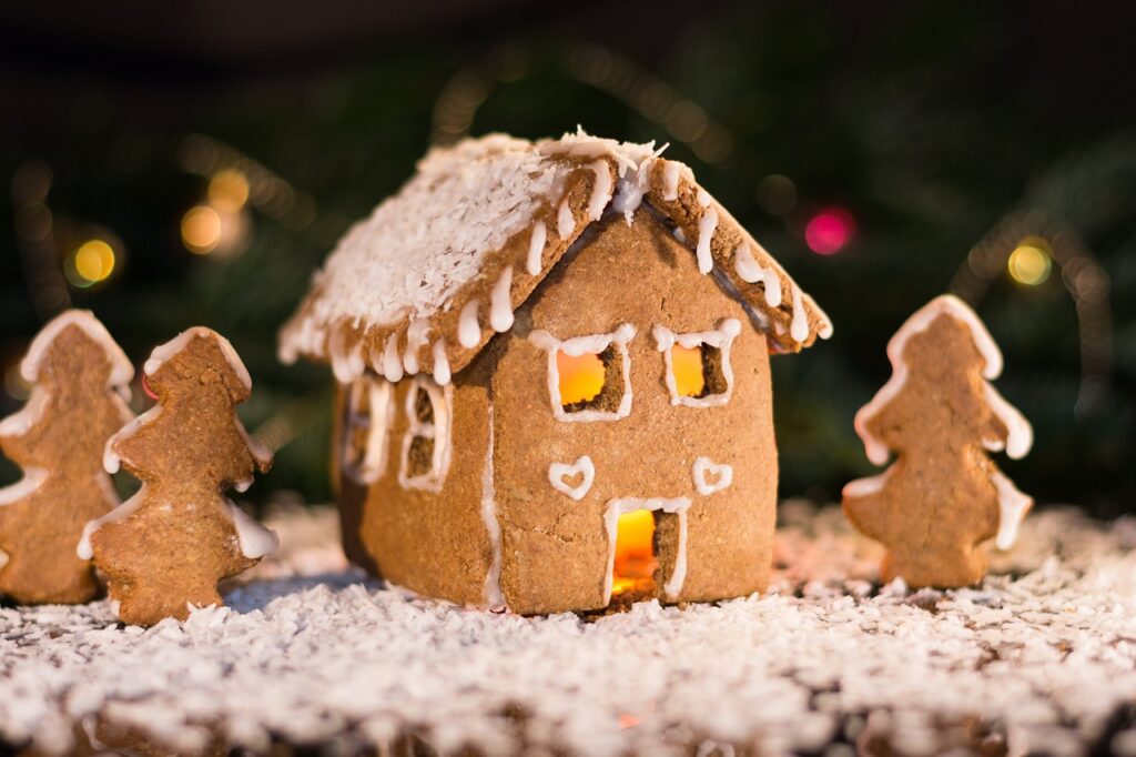 gingerbread house, advent, gingerbread-3873432.jpg