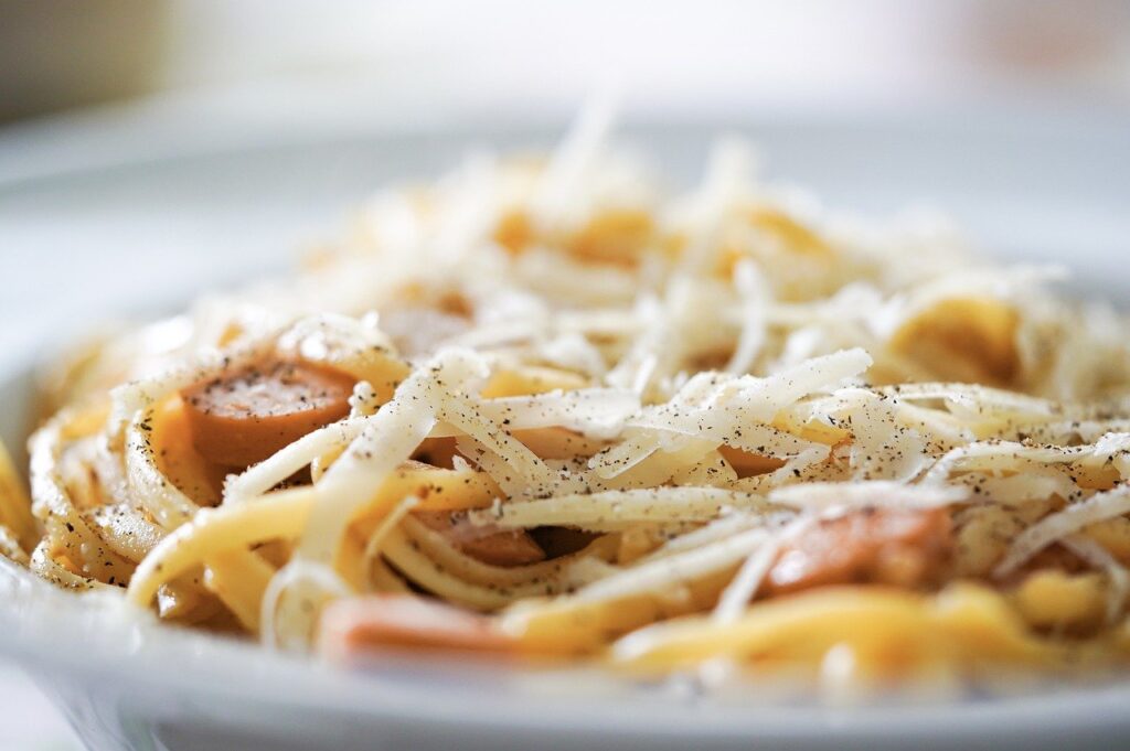 pasta, parmesan, linguine-6263653.jpg